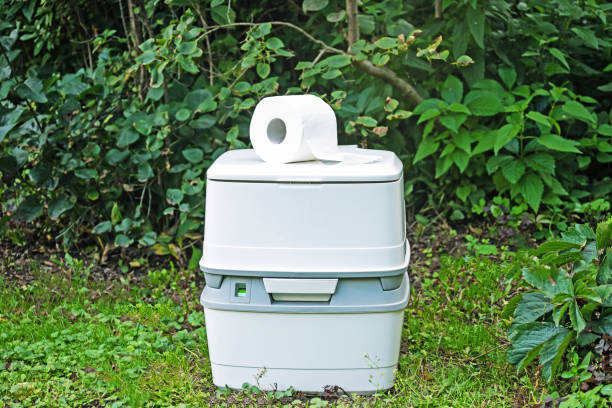 Best Portable restroom trailer rental  in Buffalo, WY